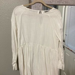 Wishlist brand white linen/rayon blend babydoll style mini dress.
